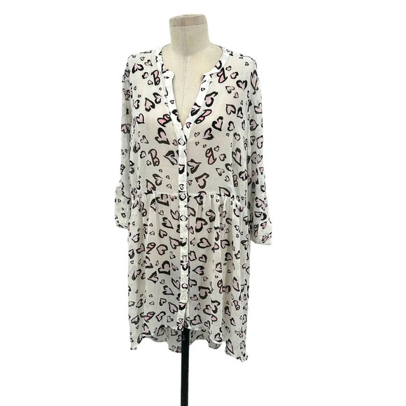 Torrid Barbie Lexie White Hearts Hi-Lo Babydoll Tunic Top Plus Size 2X - Picture 2 of 12